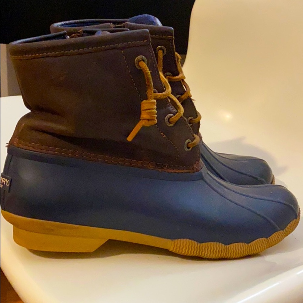 Sperry Women’s Salt Water Leather  Duck Boots